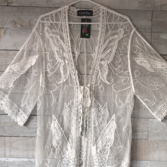 Butterfly sheer kimono - Picture 4 of 9